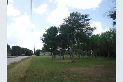 104 W Riverside Drive, Bastrop, TX 78602 - Photo 13