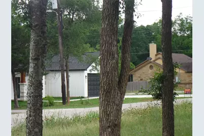 104 W Riverside Drive, Bastrop, TX 78602 - Photo 17