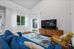 1405 Casey St, Austin, TX 78745 - Photo 9