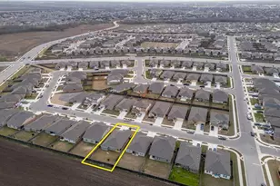 440 Sebring Cir, Hutto, TX 78634 - Photo 37