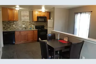409 S Main Street, Taylor, TX 76574 - Photo 3