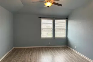 307 Wildcat Dr, Bastrop, TX 78602 - Photo 9