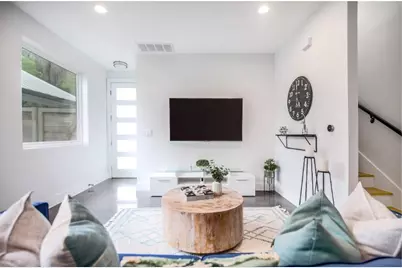 1102 1/2 Fiesta Street #A, Austin, TX 78702 - Photo 7