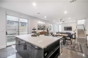 1102 1/2 Fiesta St, Austin, TX 78702 - Photo 3