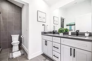 1102 1/2 Fiesta St, Austin, TX 78702 - Photo 23