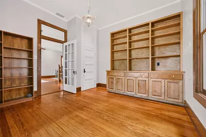 812 W 10th Street, Austin, TX 78701 - Photo 9