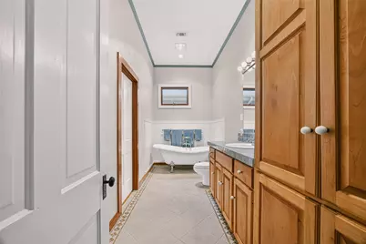 812 W 10th Street, Austin, TX 78701 - Photo 11