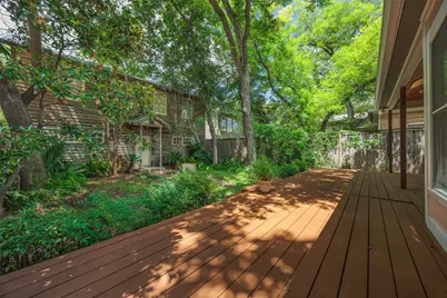 812 W 10th Street, Austin, TX 78701 - Photo 33