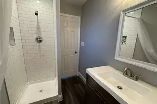 2004 Maple St, Georgetown, TX 78626 - Photo 23