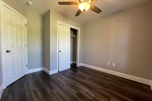 2004 Maple St, Georgetown, TX 78626 - Photo 13