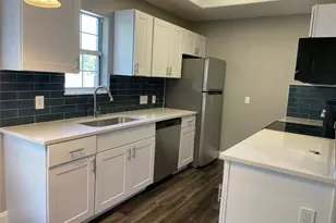 2004 Maple St, Georgetown, TX 78626 - Photo 11