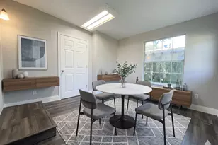 2004 Maple St, Georgetown, TX 78626 - Photo 3