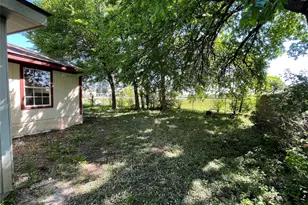 2004 Maple St, Georgetown, TX 78626 - Photo 27