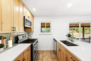 905 Emerald Wood Dr, Austin, TX 78745 - Photo 17