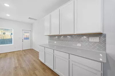 121 Cougar Hill Drive, Jarrell, TX 76537 - Photo 15