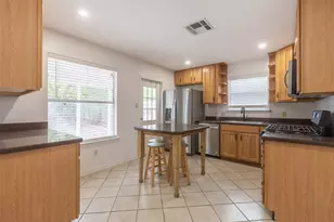 8506 Bisbee Ct, Austin, TX 78745 - Photo 7