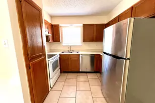 2802 Aftonshire Wy, Austin, TX 78748 - Photo 3