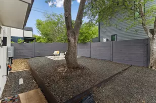806 Philco Dr, Austin, TX 78745 - Photo 5