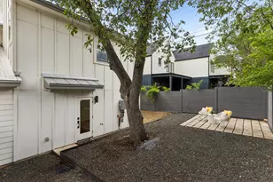 806 Philco Dr, Austin, TX 78745 - Photo 39