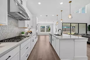 9213 The Ravine Wy, Austin, TX 78744 - Photo 3