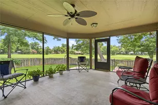 21 Augusta Dr, Marble Falls, TX 78654 - Photo 11