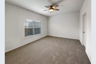 138 Niven Path #26E, Jarrell, TX 76537 - Photo 13