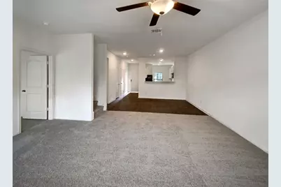 138 Niven Path #26E, Jarrell, TX 76537 - Photo 3