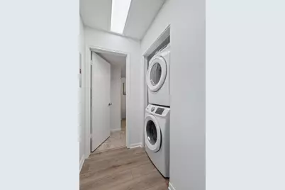 1601 Farodr #1102, Austin, TX 78741 - Photo 15