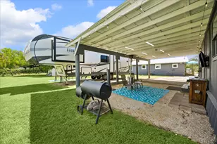 210 Fallwell St, Liberty Hill, TX 78642 - Photo 7
