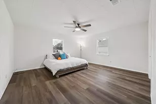 210 Fallwell St, Liberty Hill, TX 78642 - Photo 17