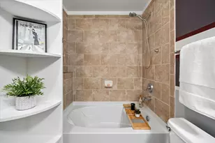 360 Nueces St, Austin, TX 78701 - Photo 17