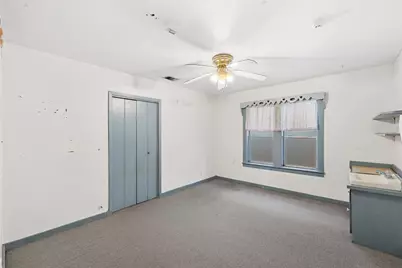 631 S Harris Street, Giddings, TX 78942 - Photo 19