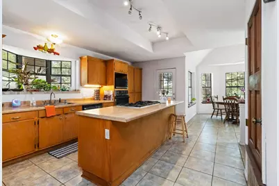 214 Laura Lane, Bastrop, TX 78602 - Photo 5