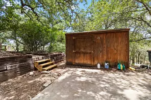 214 Laura Ln, Bastrop, TX 78602 - Photo 29