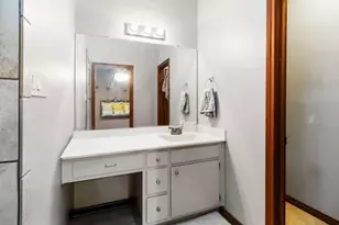 214 Laura Ln, Bastrop, TX 78602 - Photo 23