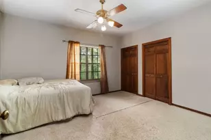 214 Laura Ln, Bastrop, TX 78602 - Photo 11