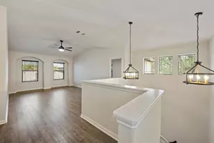 10936 Short Springs Dr, Austin, TX 78754 - Photo 17