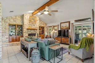 102 Lambs Trail, Buda, TX 78610 - Photo 7
