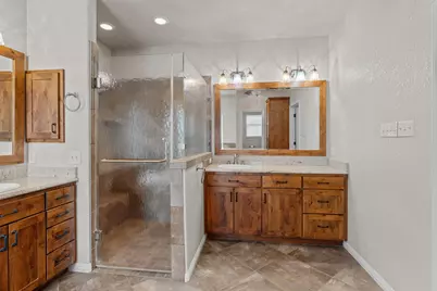 1167 County Road 427, Thrall, TX 76578 - Photo 21