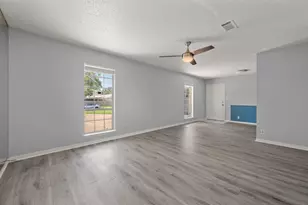 2712 Thrushwood Dr, Austin, TX 78757 - Photo 5