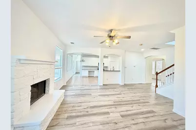 605 Stansted Manor Drive, Pflugerville, TX 78660 - Photo 3