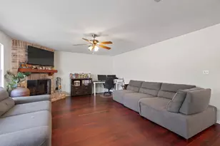 6005 La Mesa St, Lago Vista, TX 78645 - Photo 5