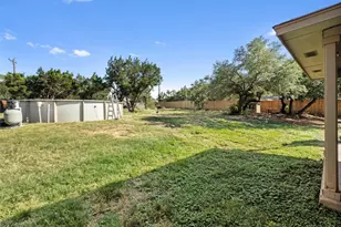 6005 La Mesa St, Lago Vista, TX 78645 - Photo 29