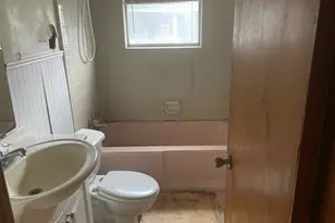 410 Hazel Ave, Rockdale, TX 76567 - Photo 11
