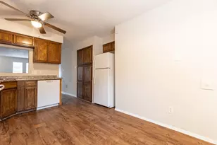 323 W William Cannon Dr, Austin, TX 78745 - Photo 13