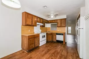 323 W William Cannon Dr, Austin, TX 78745 - Photo 5