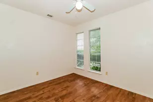 323 W William Cannon Dr, Austin, TX 78745 - Photo 9