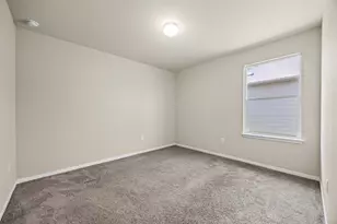 111 Hess Dr, Kyle, TX 78640 - Photo 17