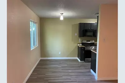 5700 Limerock Hollow, Austin, TX 78744 - Photo 9