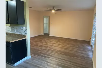5700 Limerock Hollow, Austin, TX 78744 - Photo 15